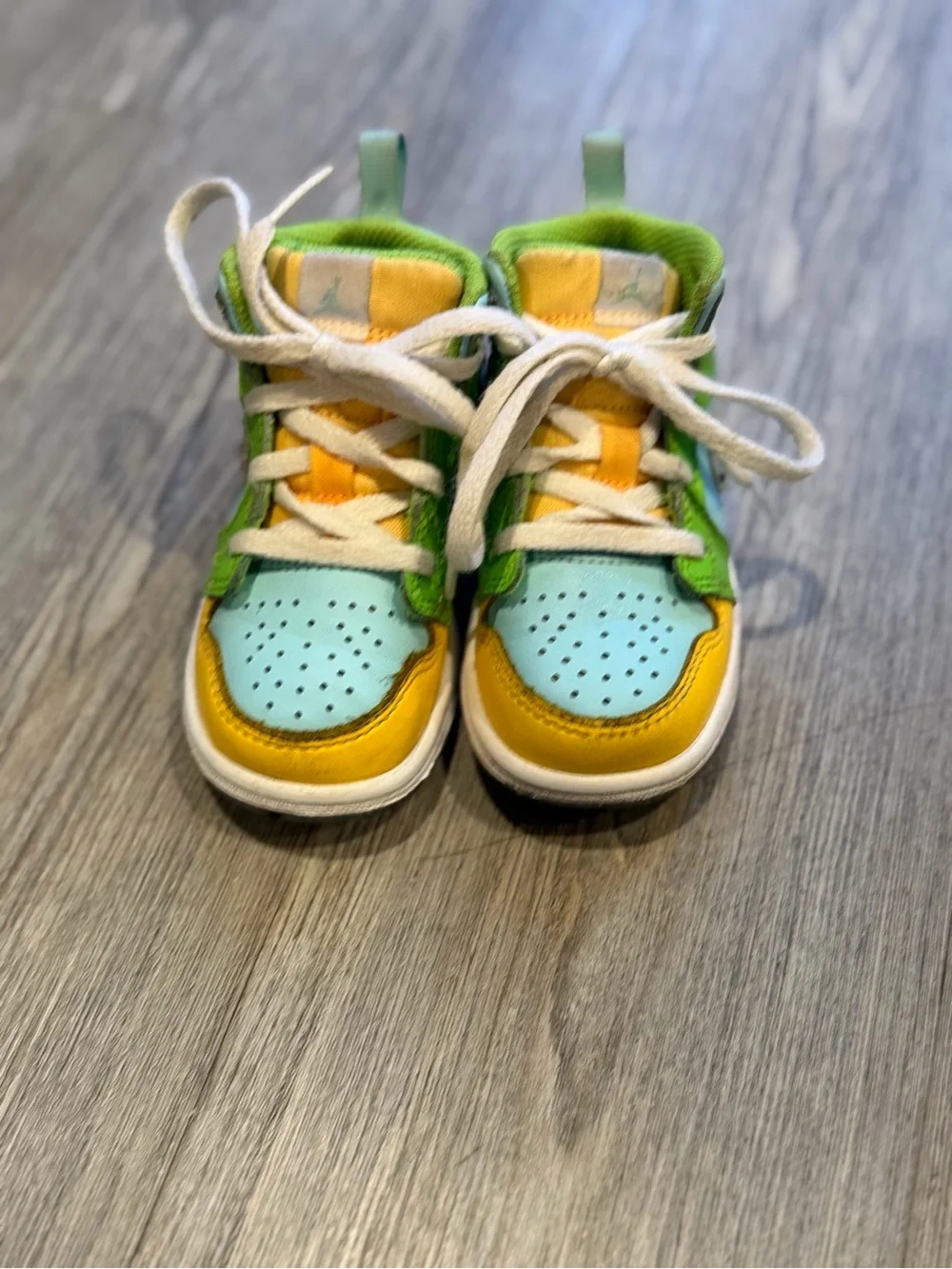 Jordan 1 Mid SE “Recycled Grind”